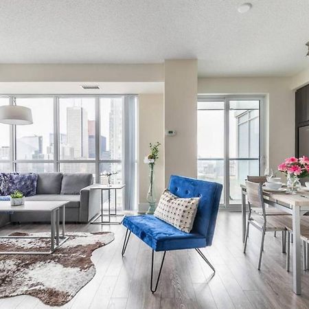 Вилла Stunning Views Of Downtown - Luxury High Rise With King Bed! Торонто Экстерьер фото
